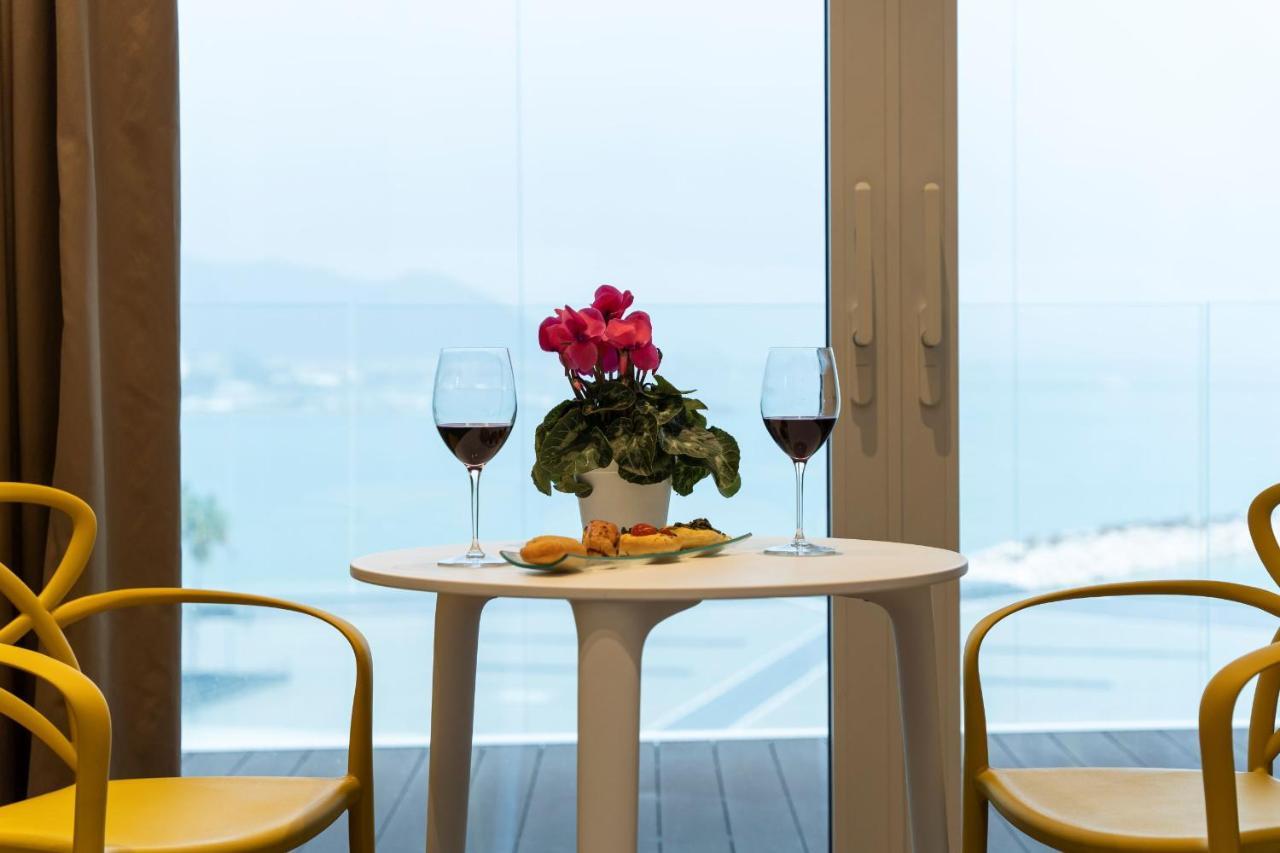 Bed and Breakfast Crescent Moon Salerno Exterior foto