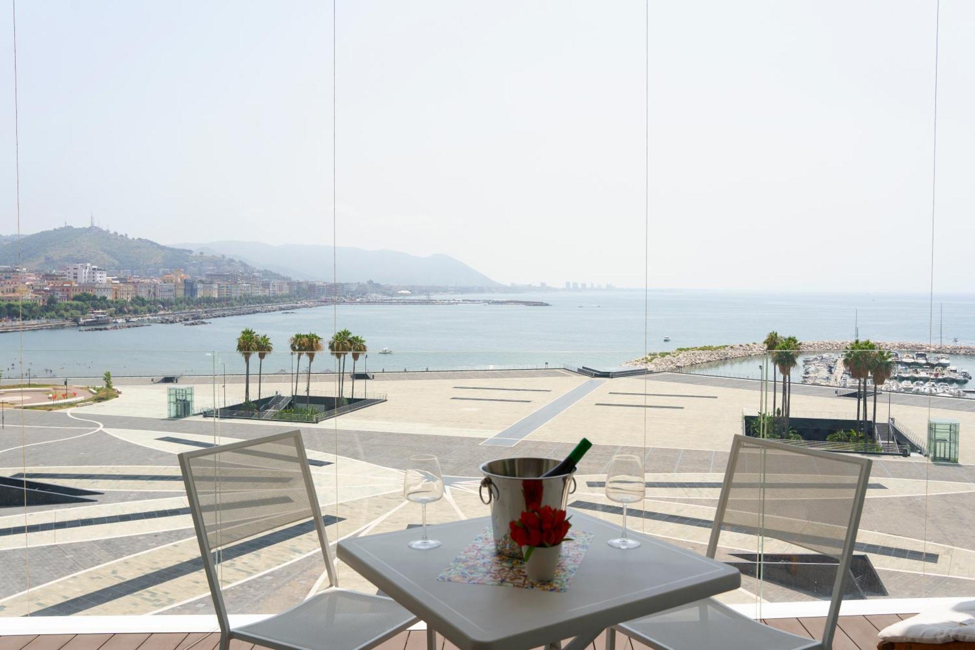 Bed and Breakfast Crescent Moon Salerno Exterior foto